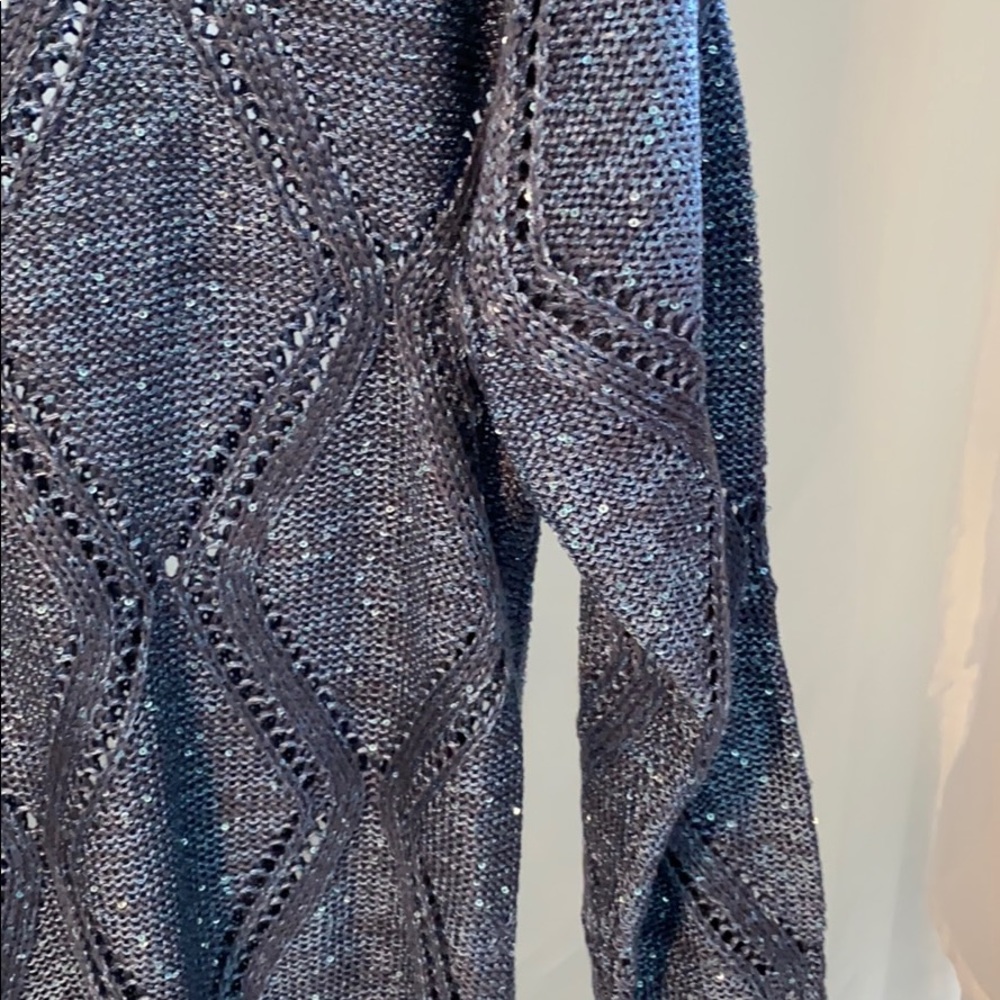 Sweater - Picture 4 of 4